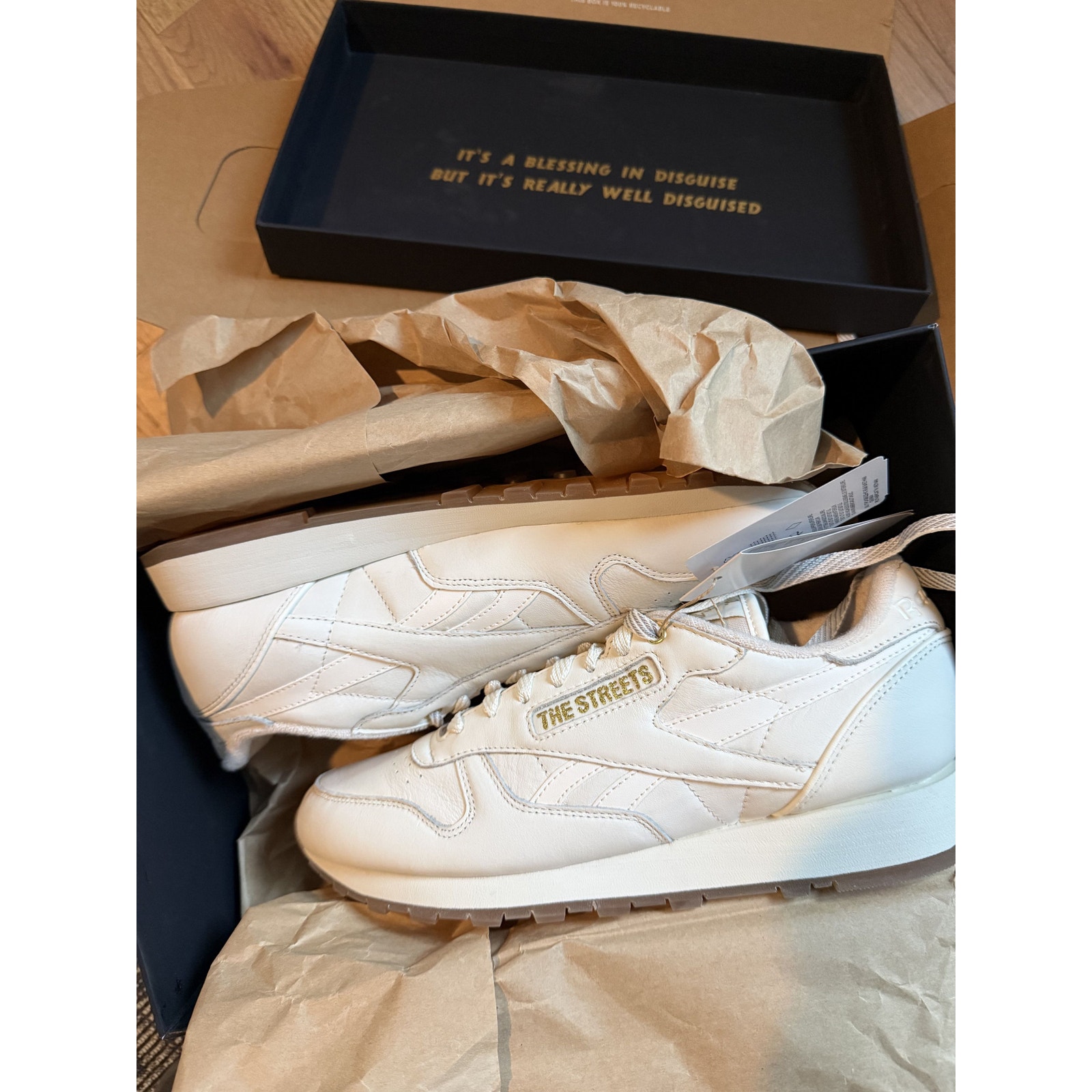End. X Reebok Classic Leather The Streets Chalk Ig3982 M10 — image 3 of 7